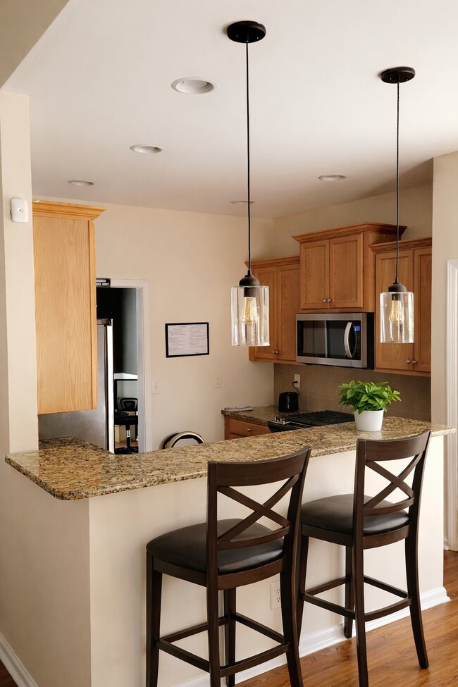 Photo - 272 William Nye Dr SE