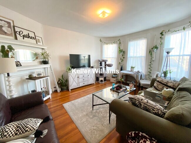 Photo - 1524 Tremont St Unit 2