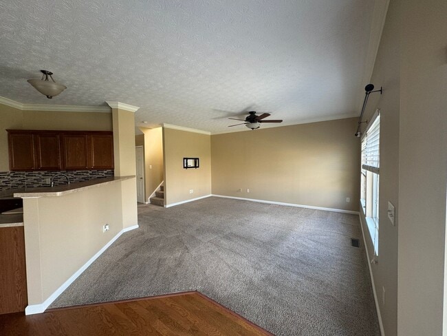 Photo - 2980 Kant Pl