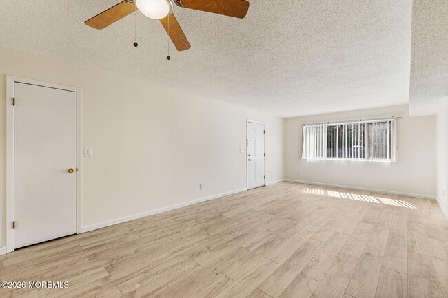 Photo - 1807 Muriel Ct