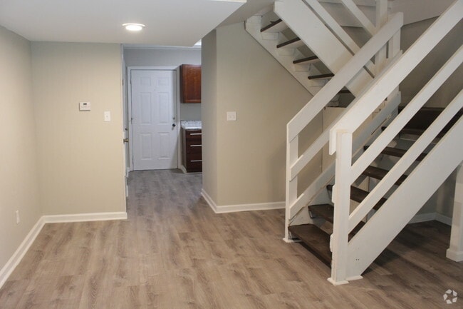 Building Photo - 1356 Linda Ann Dr Rental