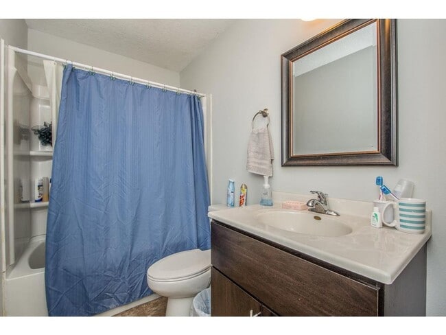 Photo - Darling 3 bedroom home in Greenfield Plaza neighborhood
