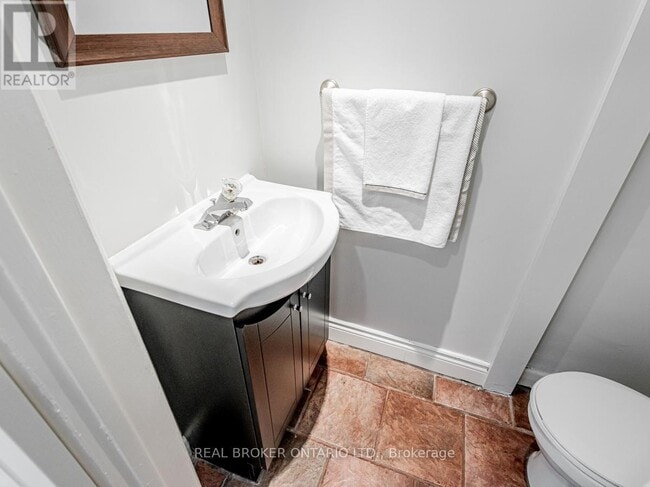 Photo - 17 Redwing Pl