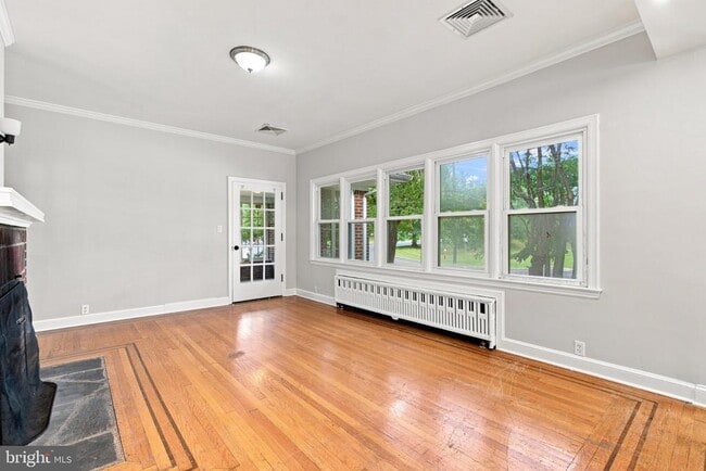 133 Warrenville Rd
