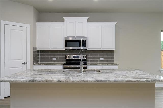 Photo - 412 Heritage Grv Rd