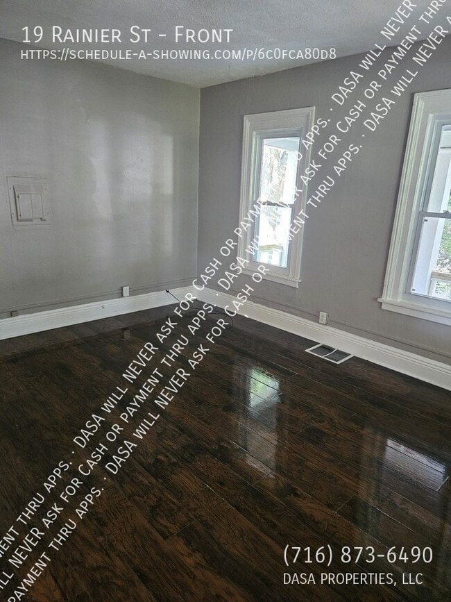 Photo - 19 Rainier St Unit Front