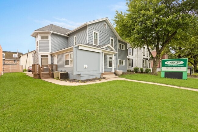 Building Photo - 450 W Galena Blvd