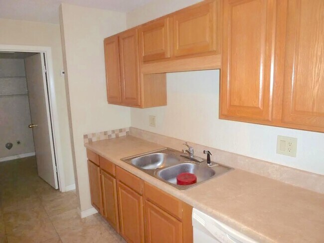 Photo - 1526 Winter Green Blvd