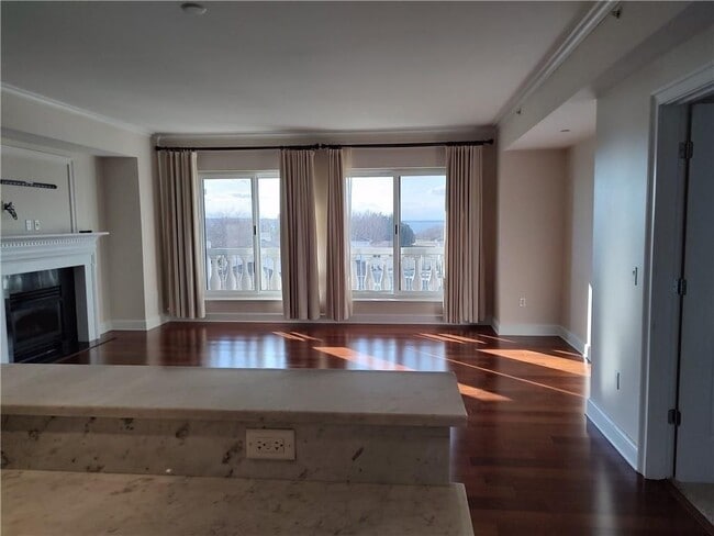 1 Tower Dr Unit 303
