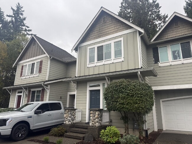 Building Photo - 2 Bedroom 3 bath Townhome Available for Im...