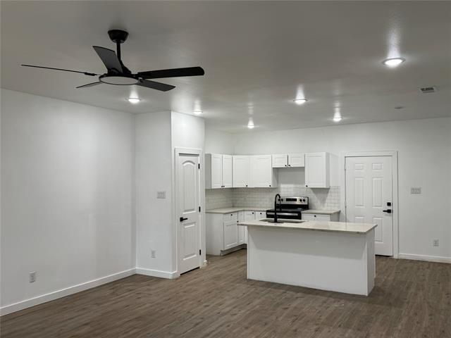 Photo - 2911 Gay St
