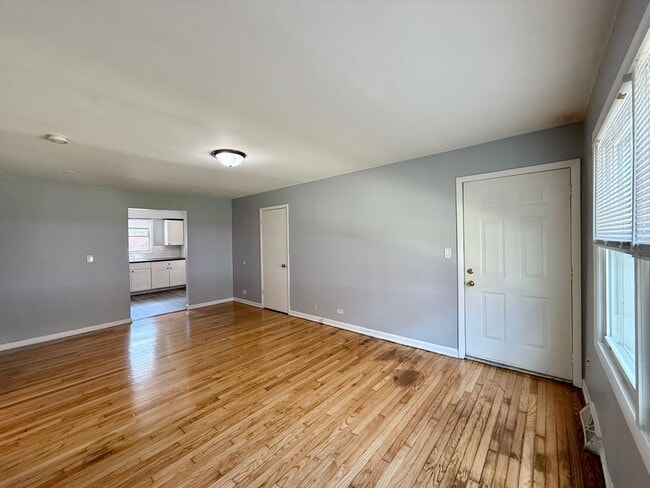 Photo - 122 N Menard Ave Unit 122 N Menard Ave -  1A