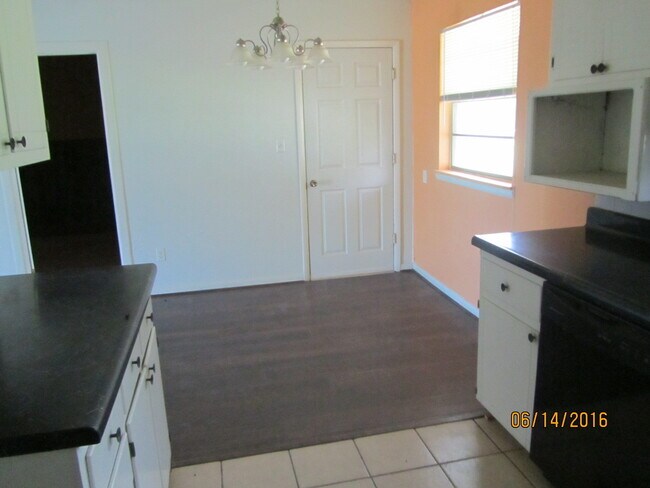 Photo - 4-bedroom in Midwest for Rent