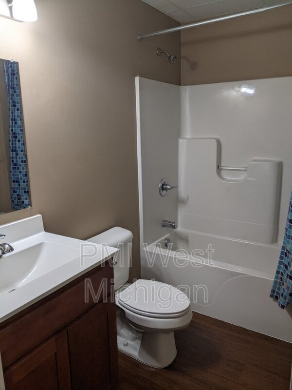 Photo - 620 S Broadway St Unidad 10