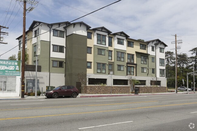 Photo - Arlington Square