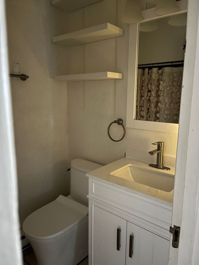 Photo - Hyde Apartments Unit 5