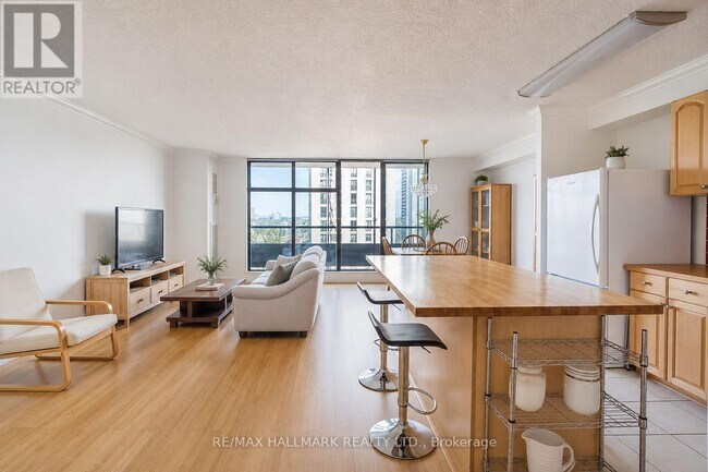 Photo - 135 Marlee Ave Unit 1103