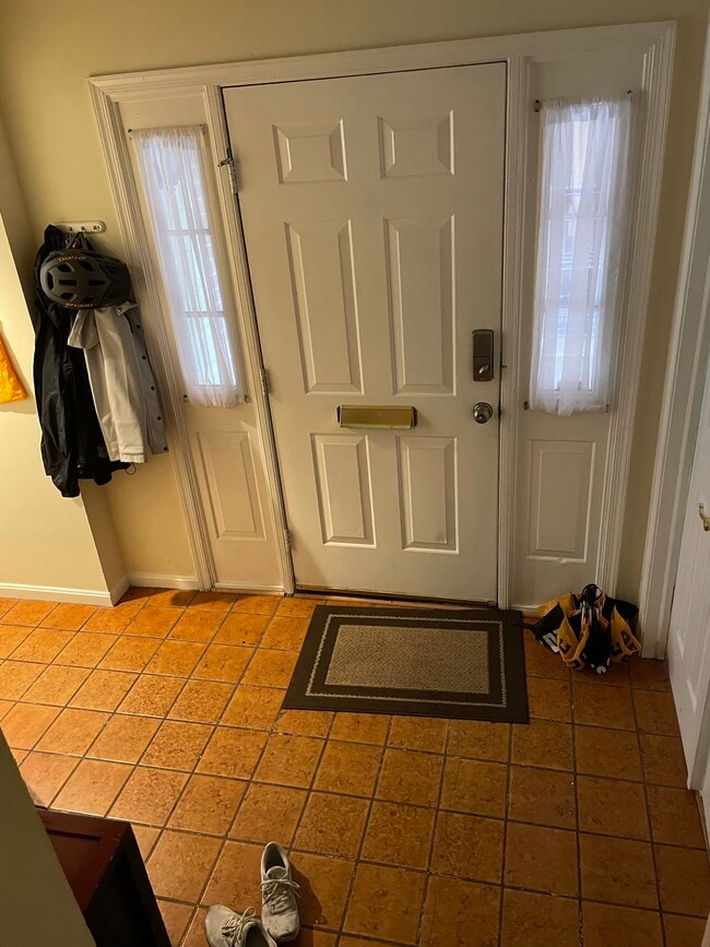 Entrance - 2318 L St NW