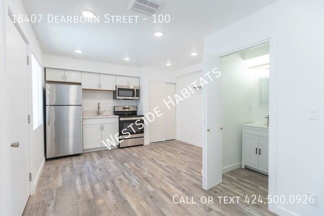 Photo - 18407 Dearborn St Apartamento Unidad 100