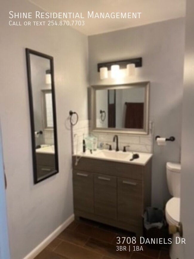 Photo - 3708 Daniels Dr