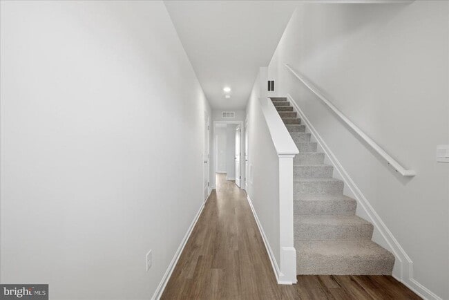 Photo - 122 Bowers St