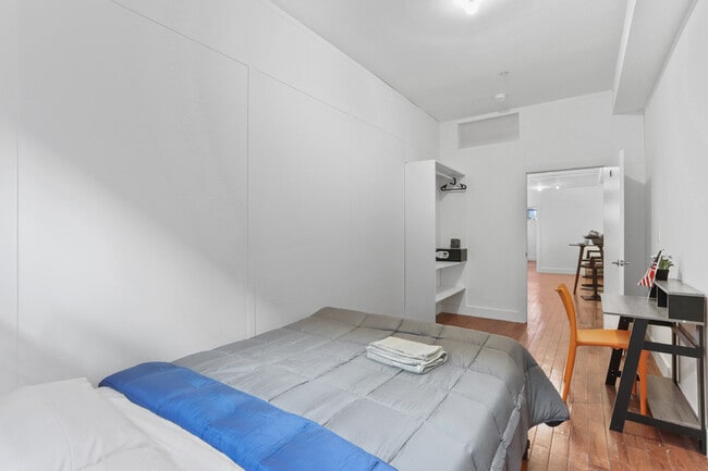 Shared/Private Rooms in Modern Co-Living Apt