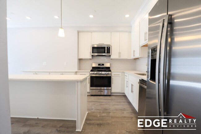 Photo - 124 Kenrick St Unit 2