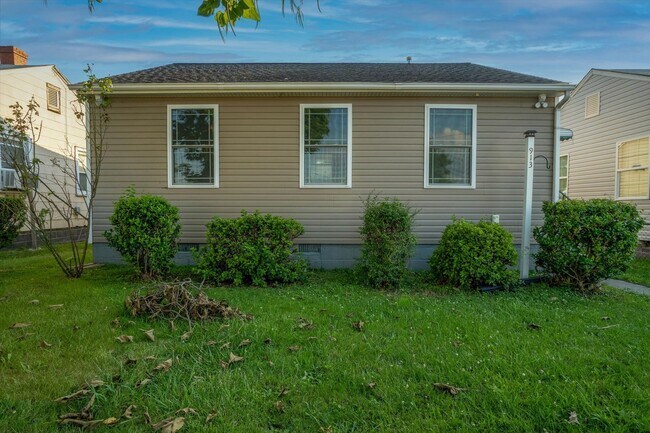 Photo - Cozy 2 Bedroom, 1 Bathroom Home in Manches...