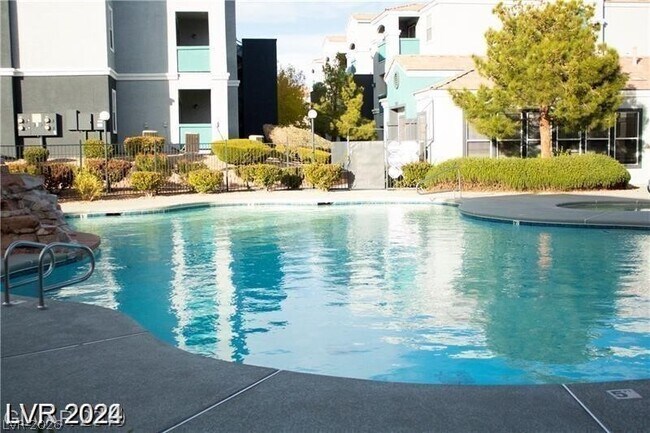 Photo - 6955 N Durango Dr Unit 2011