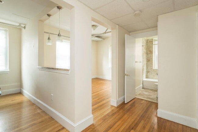 Photo - 136 Highland Ave Unit 33