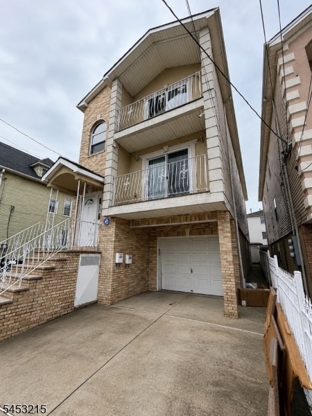 Building Photo - 911 Flora St