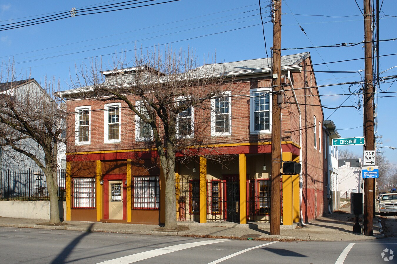 Photo - 741 E Chestnut St