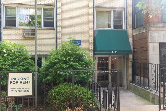 Photo - 1438 N Dearborn St Condo Unit C2