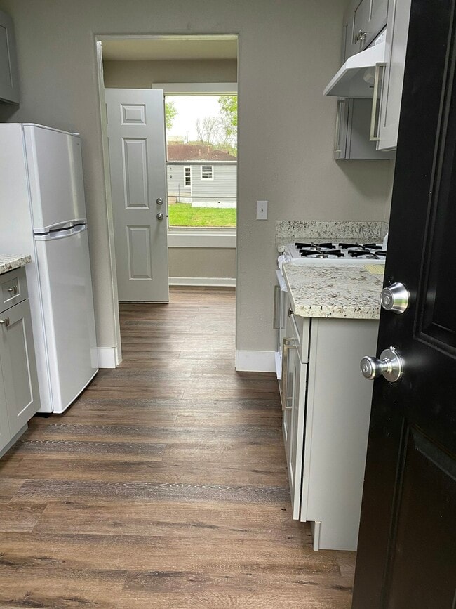 Photo - 1259 Estelle St