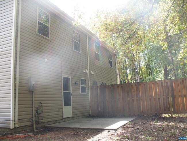 Photo - 270 Albert Ct