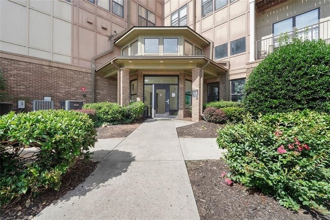 Photo - 898 Oak St SW Unit 1105