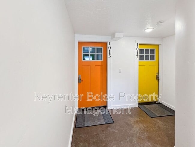 Building Photo - 1015 W Sherman St Rental