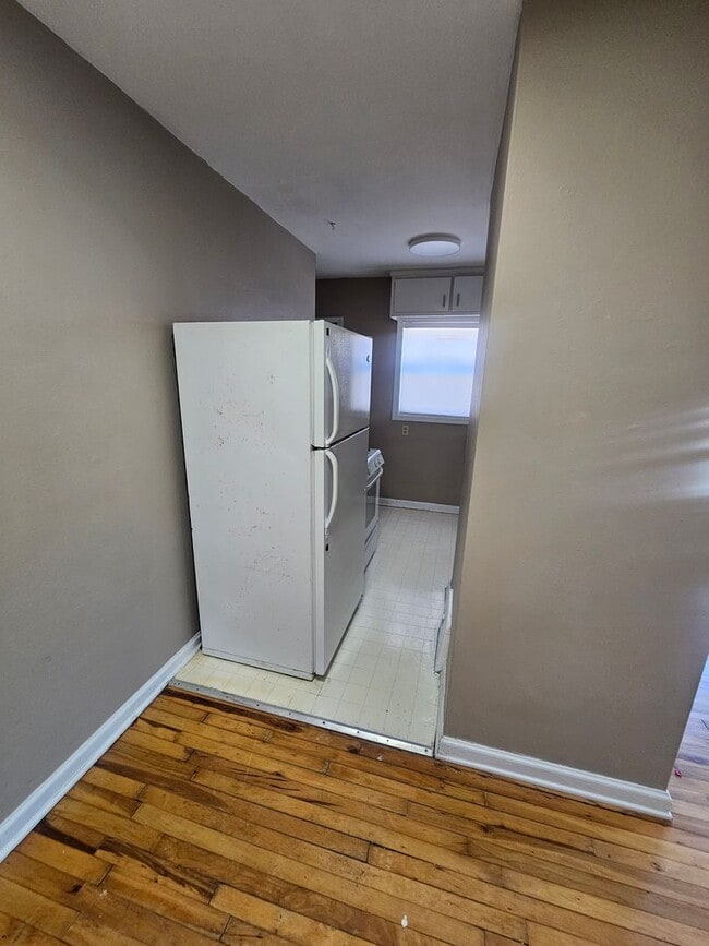Photo - 5824 Grand Ave Unit 5826
