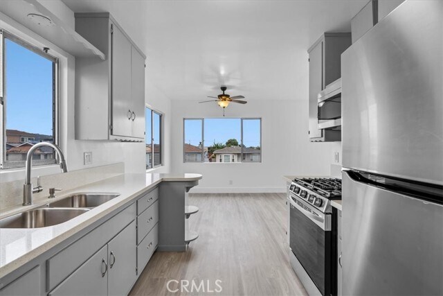 Photo - 853 W 23rd St Unidad 4