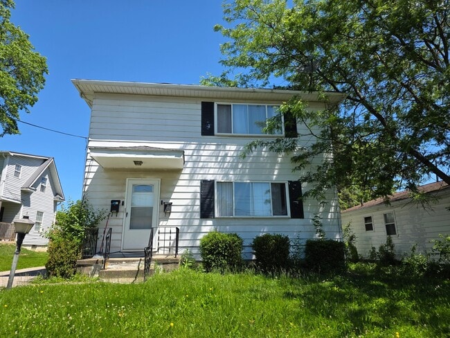 Building Photo - 1665 Shatto Ave