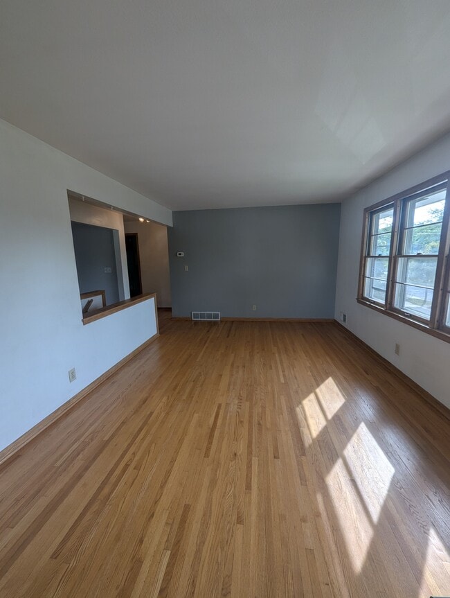 Living room 12x18