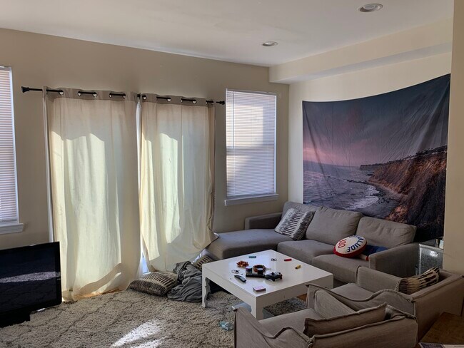 Photo - 10 Sewall St Unidad 4