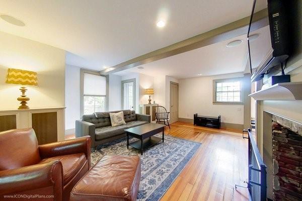 Photo - 300 Broadway