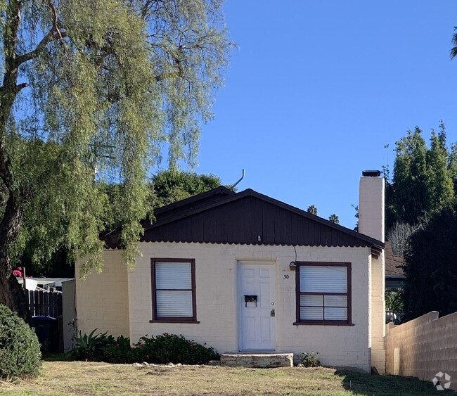 Building Photo - 2 + 1 Cottage Downtown Ventura, CA Rental