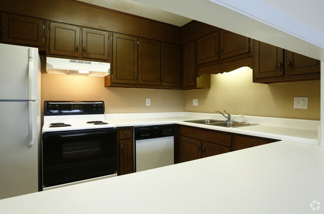 Photo - Villager Apartments