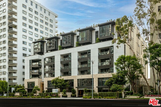 10777 Wilshire Blvd Unit 404