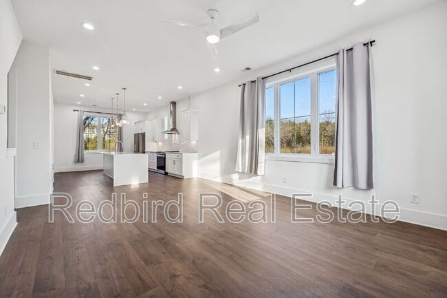 Photo - 2050 McKinley St
