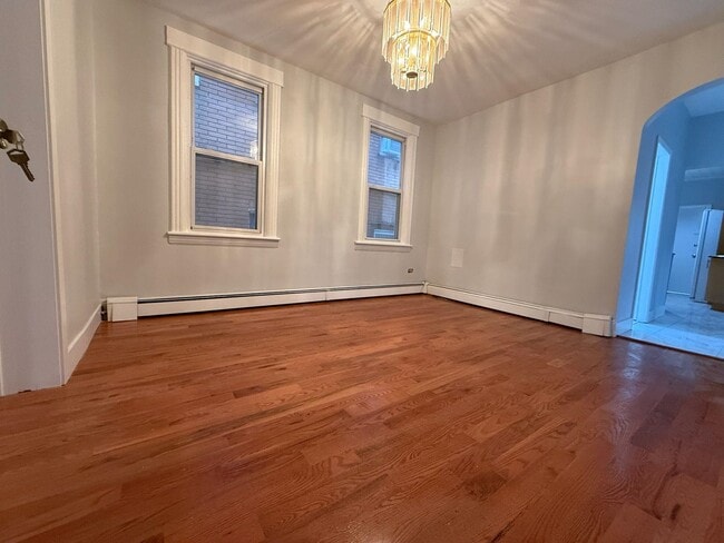 Photo - 321 Avenue C