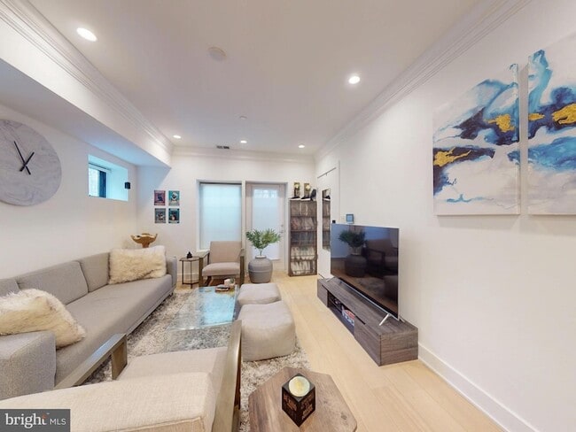 Photo - 2642 39th St NW Unit 2