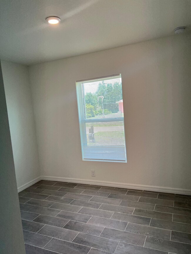 Photo - 2613 62nd St W